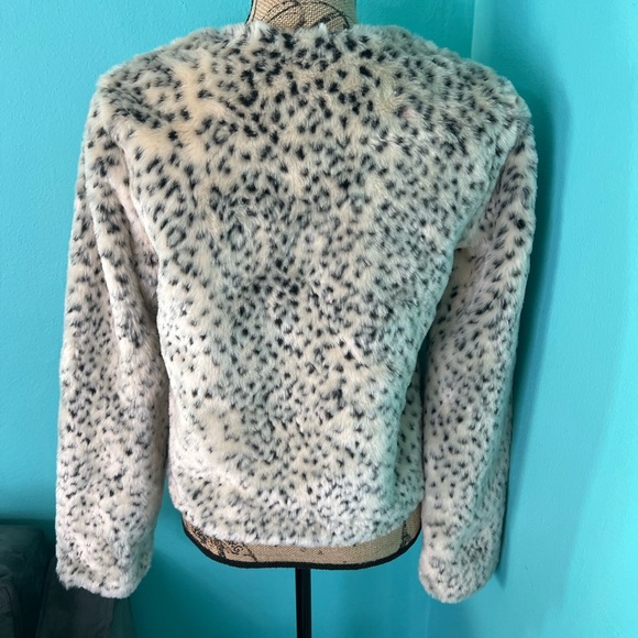 EUC Vans Wilder Cheetah Print Faux Fur Plush Jacket Size Medium - Picture 6 of 11